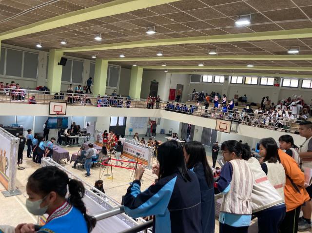 https://www.lsaps.hlc.edu.tw/uploads/tadgallery/2024_03_28/542_IMG_1765.JPG 